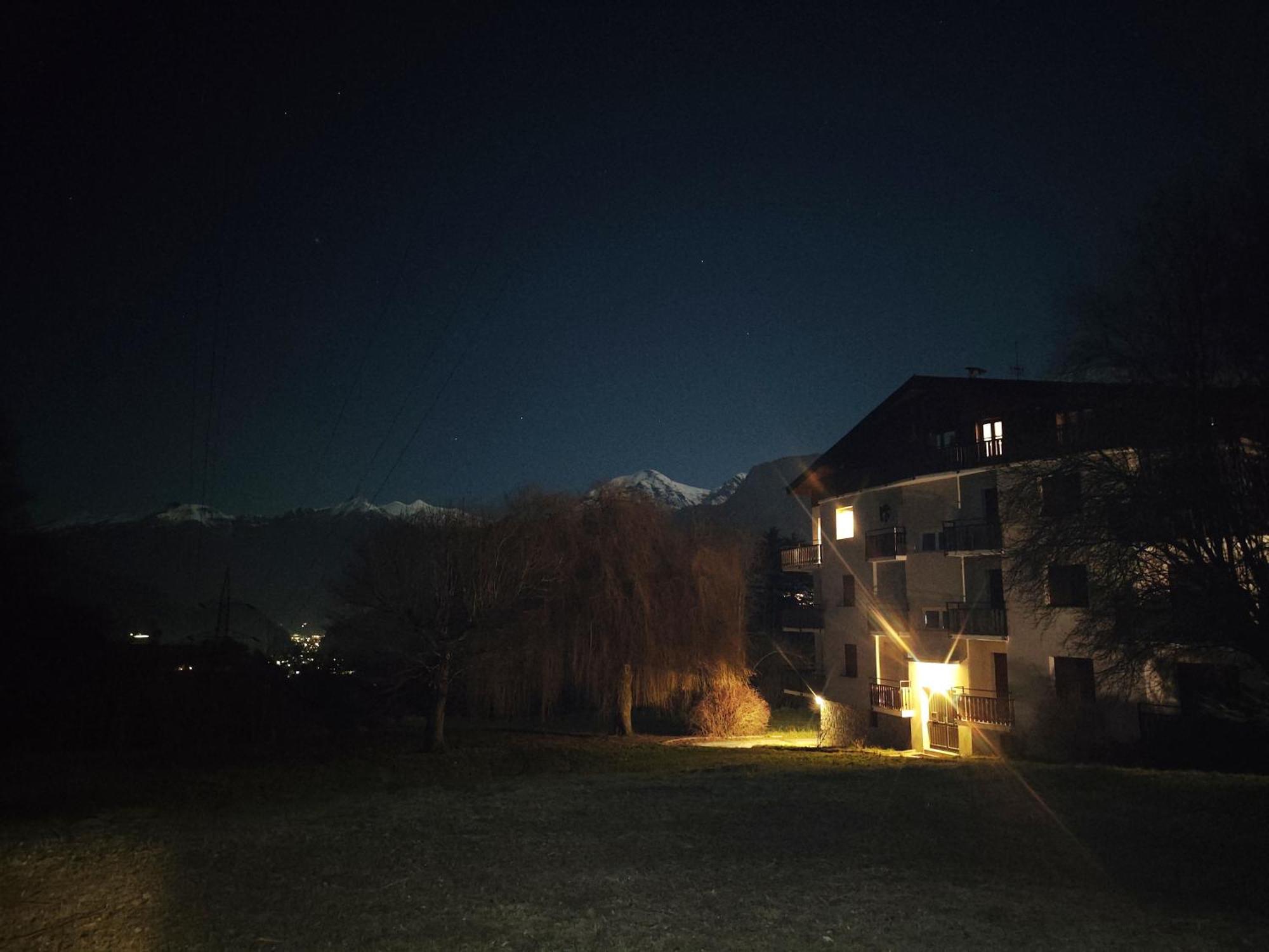 Feel Like Home - Vista Montagna, Vicino Lago Di Como Maggio Dış mekan fotoğraf